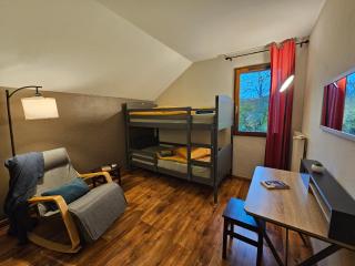 Vue panoramique lac d'Annecy, Maison chaleureuse avec cheminée, Parking privé, Cadre exceptionnel - 2