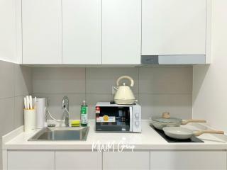 Meldrum Heights Walkable to CIQ By MWM - 9