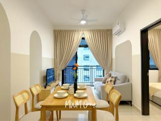 Meldrum Heights Walkable to CIQ By MWM - 7