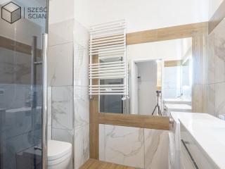 Apartment with terrace, next to the train station and OLD town - Breslavia - 8