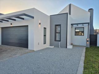 Comfortable Coastal Home, Langebaan - 3
