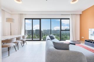 Luxury Modern Home with Direct Park Access - 0