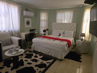 Apelles Palace Guest House - Staycation of choice - Home away from yours - 7