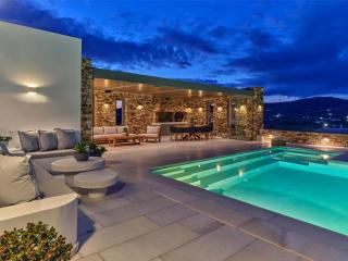 Villa Raphael - Luxury and Serenity in Paros - 9