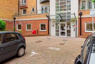 Modern Comfort 2-bed, 2-bath With Lift Access - 3