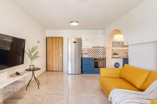 Kastella Blue Apartment Near Beach - 2