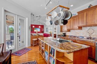 White Pelican House - 1