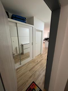 Central and Spacious Apartment with All Amenities - 2