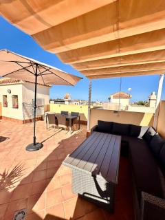 2-bedroom Penthouse with Swimming Pool & Terraces! - 6