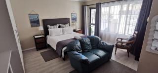 Mila's at Panorama - 0