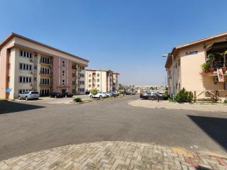 Zaycroft Homes, cozy single room,wuye, 6mins from Wuse 2, Abuja - 4