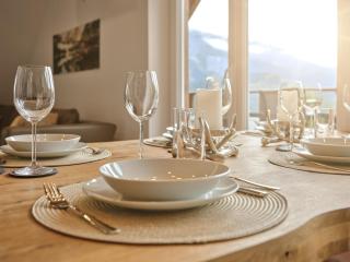 Penthouse Cassiopeia by AA Holiday Homes SKI IN SKI OUT - 1