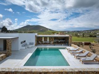 Villa Raphael - Luxury and Serenity in Paros - 6