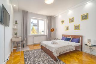 Kraków Suite - Balcony, Workspace - by Rentujemy - 9