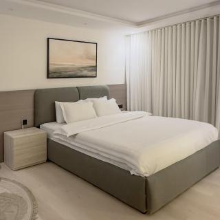 غرفة وصالة بسطح خاص قريب للبوليفارد - 2