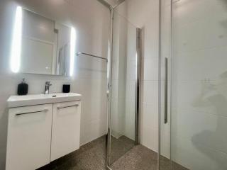 New fresh looking Apt in Athens - 5