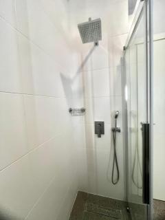 New fresh looking Apt in Athens - 3