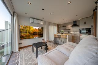 Modern Loft Apt Rooftop - 8