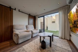 Modern Loft Apt Rooftop - 4