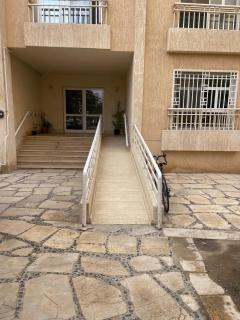 Spacious 3BR 2BA Home with Stunning Garden View - 8