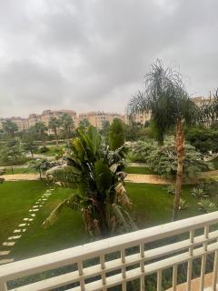 Spacious 3BR 2BA Home with Stunning Garden View - 4