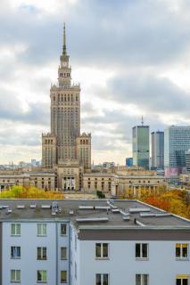 A Unique Studio with a Beautiful View of the Palace of Culture and Science by Noclegi Renters - 7