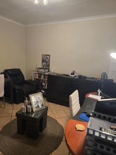 Garys Place -Work-ready, family-friendly, and braai-happy - 5