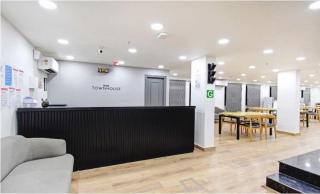 Townhouse Madhyamgram Chowmatha Bus Terminal Kolkata Formerly Star Guest House - 5