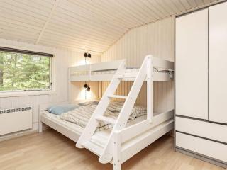 5 person holiday home in Ålbæk-By Traum - 6