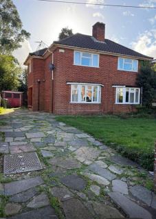 17 Howard Road. Southampton - 8