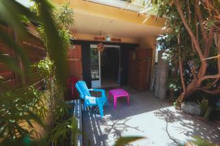 Kaz Loukina - à 50m de la plage des Roches Noires - 2