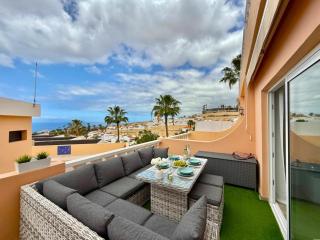 PaulMarie Apartment with Sunny Terrace Ocean View - 9