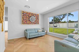 Luxe 4BR Retreat with Heated Pool & Finnish Sauna, Steps to the Beach - 5