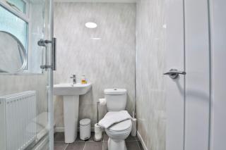 City Escape – Stylish 2-Bed near Cardiff Centre - 7