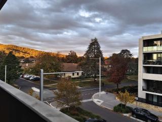 2 Bedroom Apartment ANU Canberra Center - 6