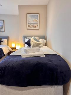 Brighton City View 3-Bed Retreat - 7