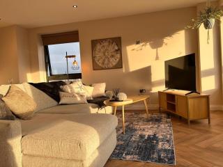 Brighton City View 3-Bed Retreat - 4