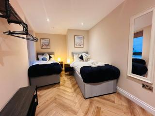 Brighton City View 3-Bed Retreat - 6