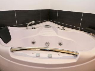 Luxury Spa Retreat in Hurup - By Traum Ferienwohnungen - 5