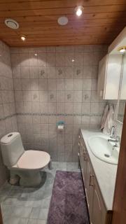 Lakeside Hideaway - 5