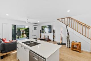 Laid-Back Wurtulla Escape with Style & Charm - 6