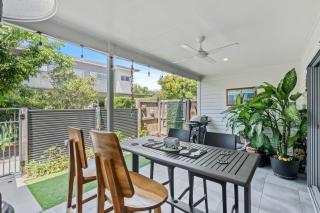 Laid-Back Wurtulla Escape with Style & Charm - 3