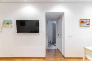 Central Cozy -1Bedroom 1Bath -Anton Martin - 1