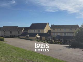 Logis Hôtel de la Tour - Masseret - 0