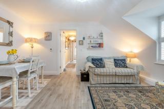 Daisy May Apartment - 2