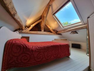 Spacious luxury farmhouse - 1