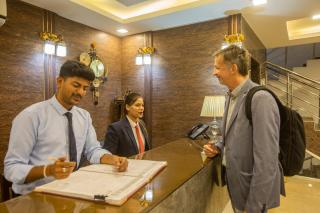 Hotel Park Tree Near Airport Delhi - 2