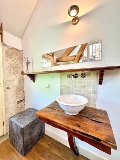 Spacious luxury farmhouse - 4