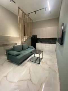 Central Guesthouse - 3