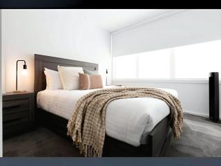Opal Loft - Bright & Modern Apartment -Heart of Launceston - 5